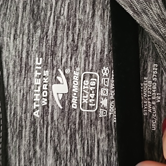 Boys Dri Fit Long Sleeve - Picture 3 of 3